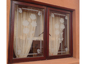 پنجره های یو پی وی سی لمینیت با نمایی چوبی